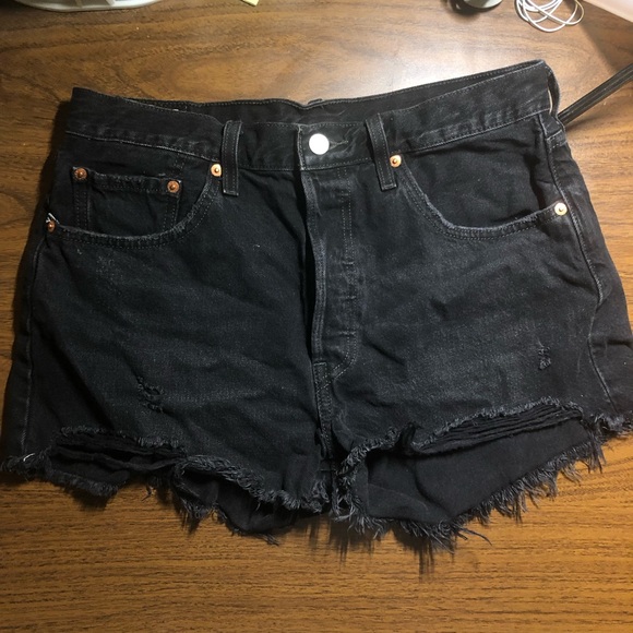 Levi’s 501 black shorts - Picture 4 of 5